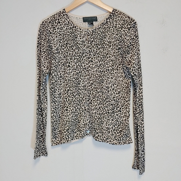 August Silk Leopard 100% Silk Crewneck Cardigan Sweater Sz M  Contemporary - Picture 1 of 8